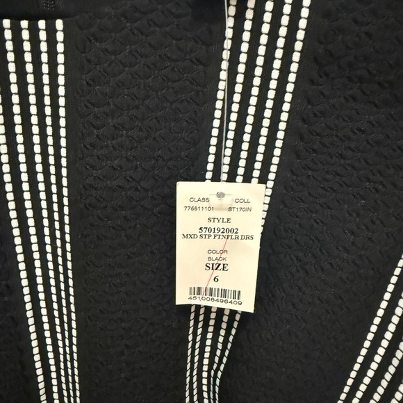 Black House White Market- Striped Stretch Dress. Size 6. New with Tags - Picture 4 of 4